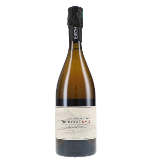 Triologie KM-2 2022 Clandestin